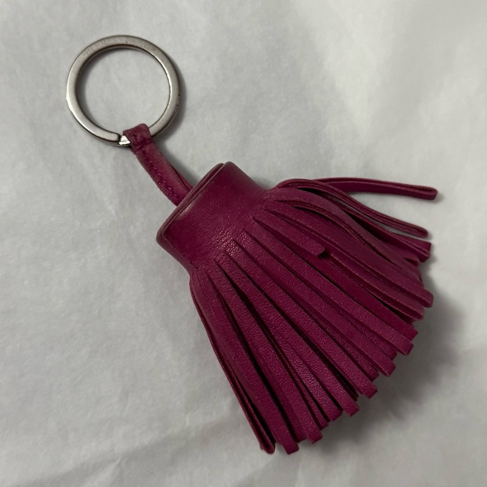Hermès AUTHENTIC Carmen Leather Magenta Fuchsia Pink Fringe Key Ring Bag Charm - Picture 5 of 16